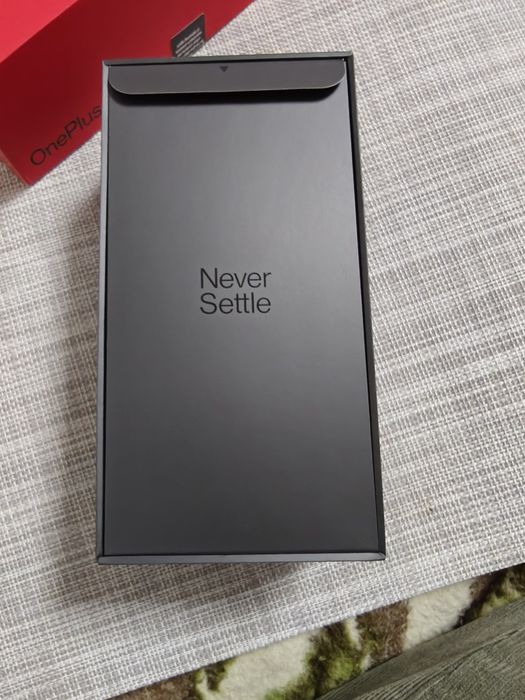 Vând Telefon Oneplus 12