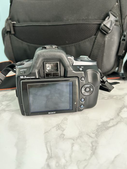 Фотоапарат Sony Alpha A330+ 3 обектива, чанта и аксесоари
