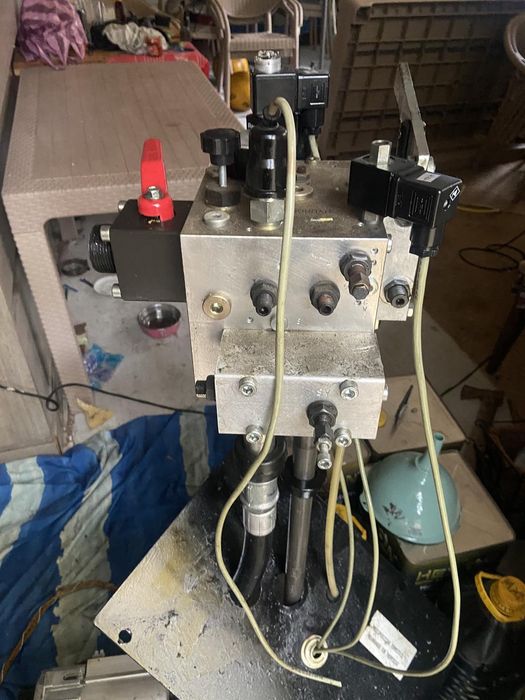 Хидравлична помпа за асансьор