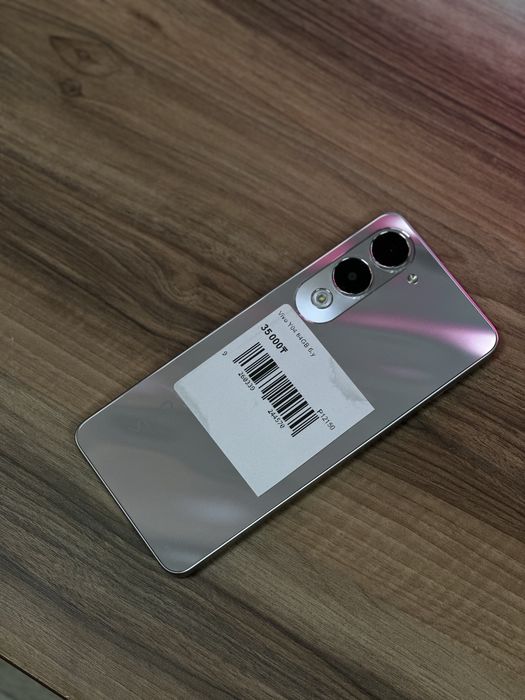 Телефон Vivo YO4