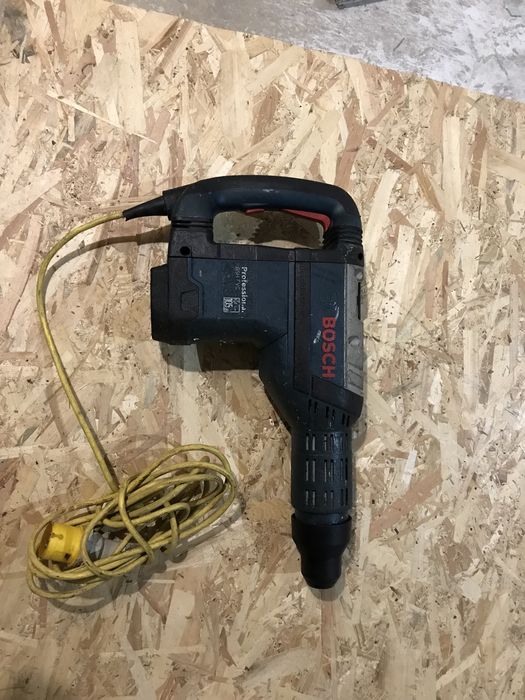 Rotopercutor Bosch GSH 7 VC 1500w Alimentare 110w  Anglia