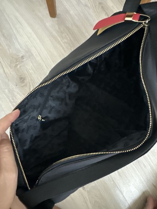 Продам женскую сумку новая