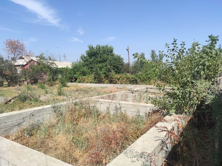 Продам участок в юкоричирчик районе