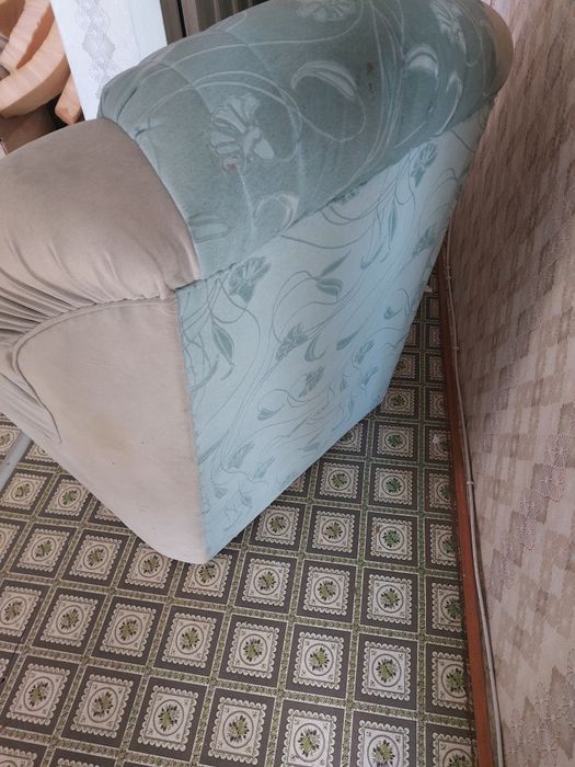 Продам мягкое кресло