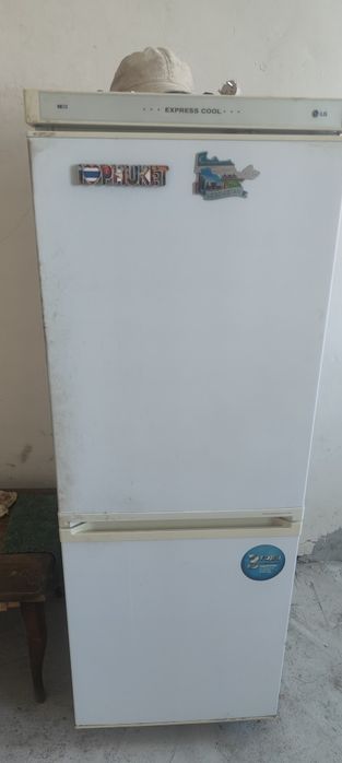 Холодильник б/у .