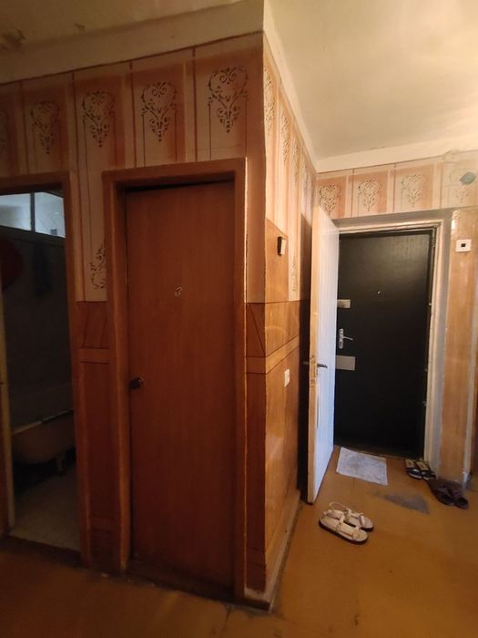 Продам 4 ком квартиру. Кирпич. ЭКО базар. Тараканчик. Ялангач