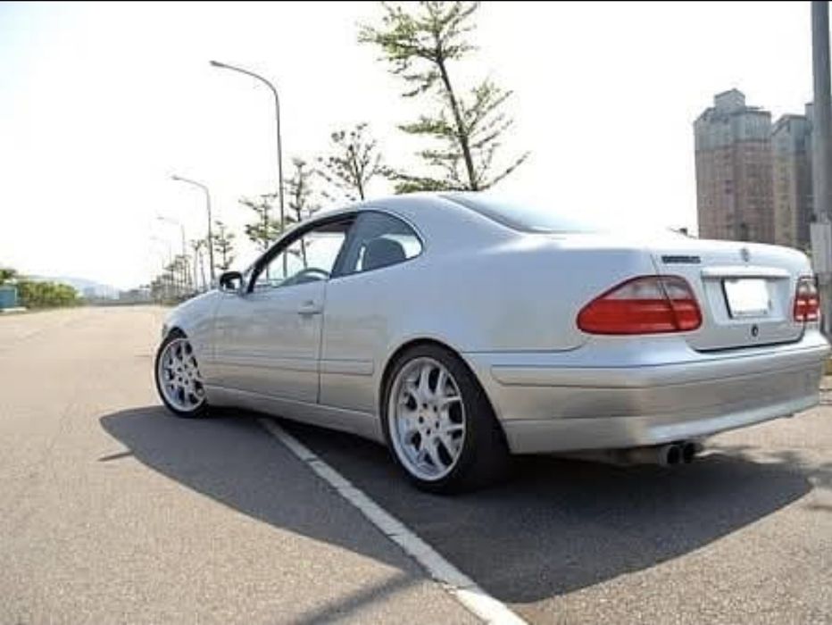 Mercedes W208 Brabus бампер