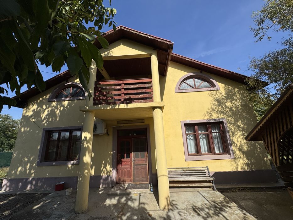 Casă 200 mp P+M cu teren de 2.000 mp – Oraș Pogoanele, jud. Buzău