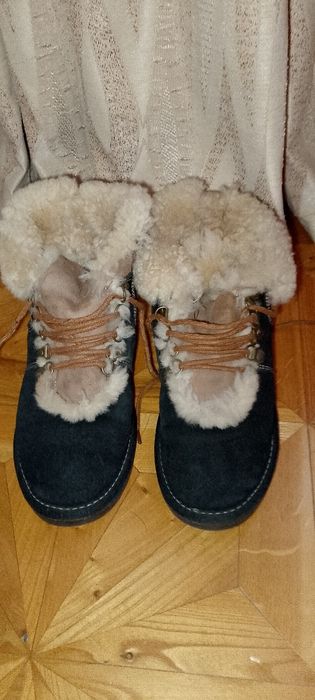 Зимние ботиночки - угги.