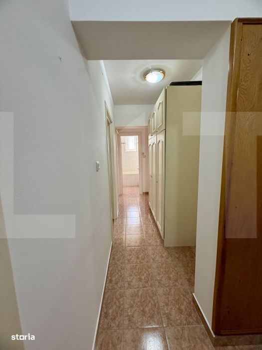 Apartament 4 camere, Central
