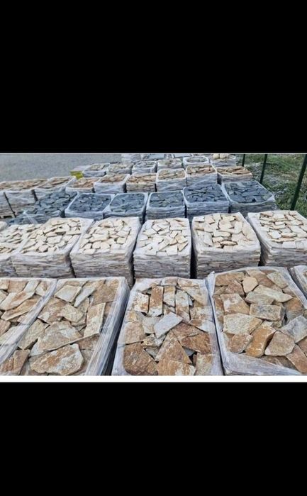 Bolovani decorativi și piatră naturală