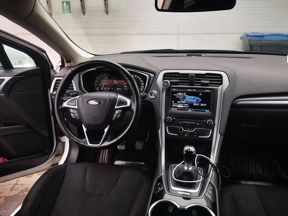 Ford mondeo mk5 2015, motor 1.6 ,7100 euro