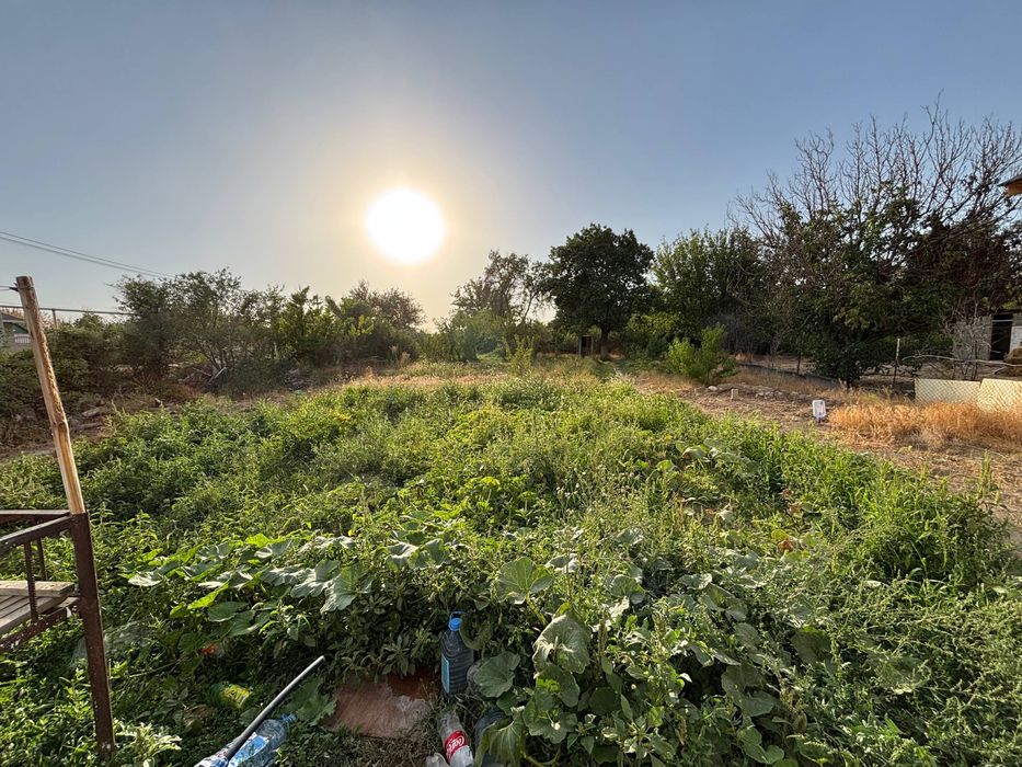 Тез арада еі бөлмелі үй сатылады