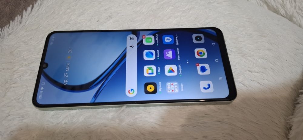 Realme Note 60x.