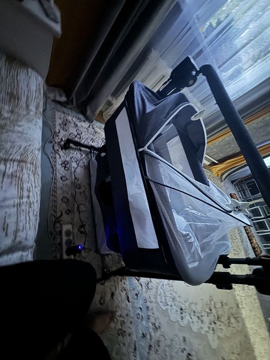 Продам манеж в хорошем состоянии