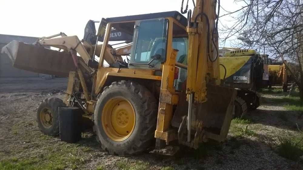 Cilindru hidraulic buldoexcavator Massey Ferguson MF 50HX