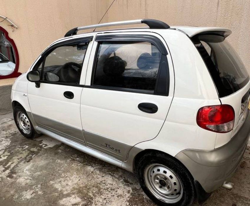 Matiz 2004 yil 2000$ ga bervoraman.