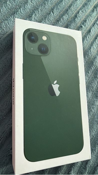 Iphone 13 verde inchis