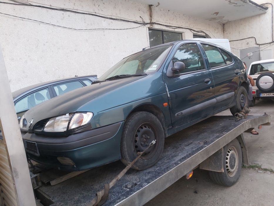 Рено Меган 1.4 бензин 1996 г.