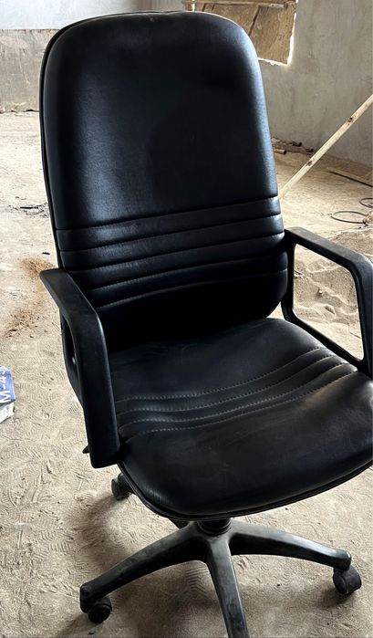 Kreslo ofisniy kojiniy