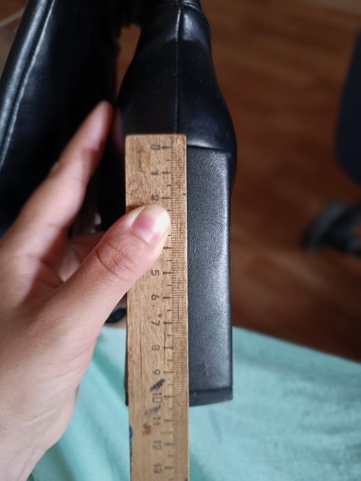 Кожаные ботфорты демисезонные