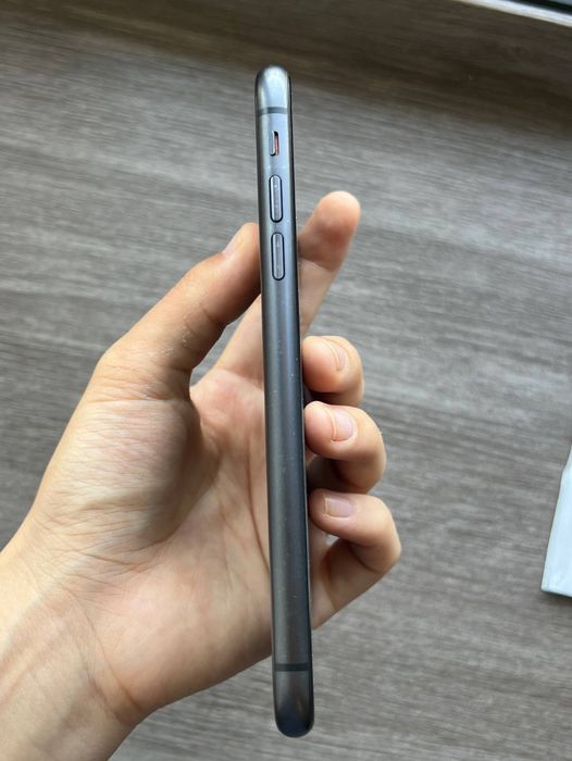 Iphone 11 в идеальном состоянии