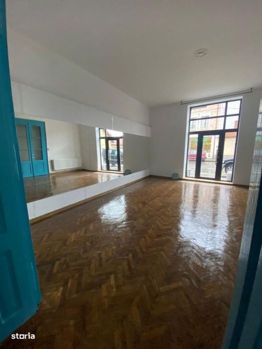 Spatiu Comercia alimentatie publica, 320 MP, zona Podul Traian