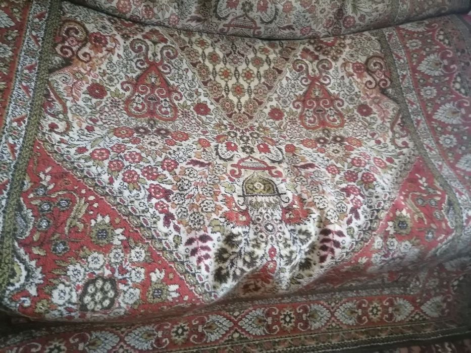 Шерстяные ковры 2х3   2 штуки