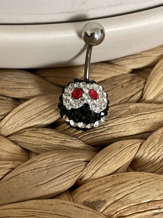 Обица за пъп пиърсинг