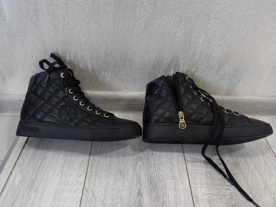 Дамски обувки guess