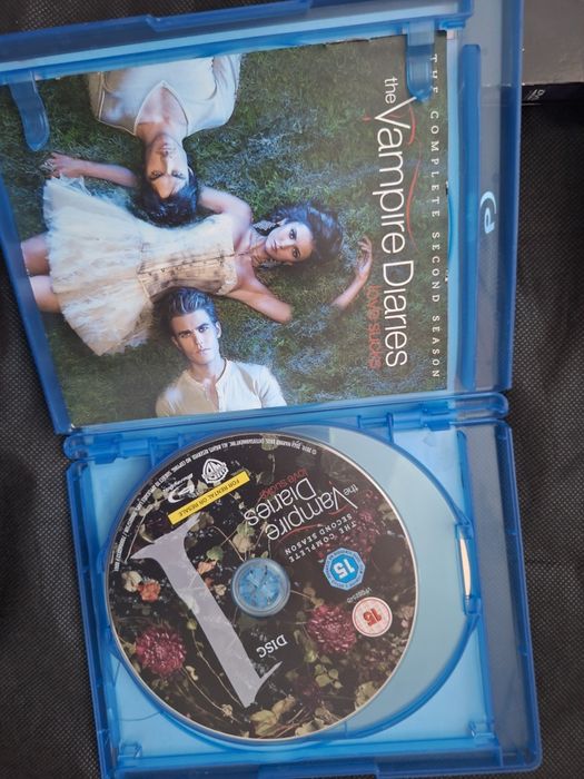 Дневниците на вампира/The Vampire Diaries на DVD/Blu-ray