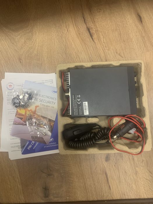 Statie radio pni escort 8000L NOUA