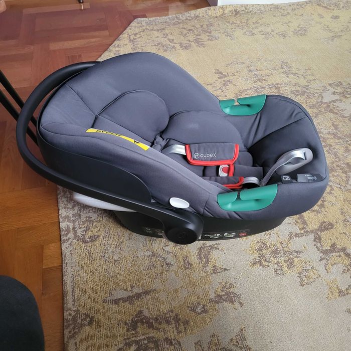 Столче за кола Cybex Aton B2 i-size