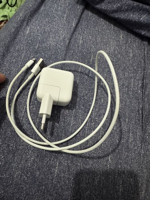 Прадаётся ipad 5 wi-fi