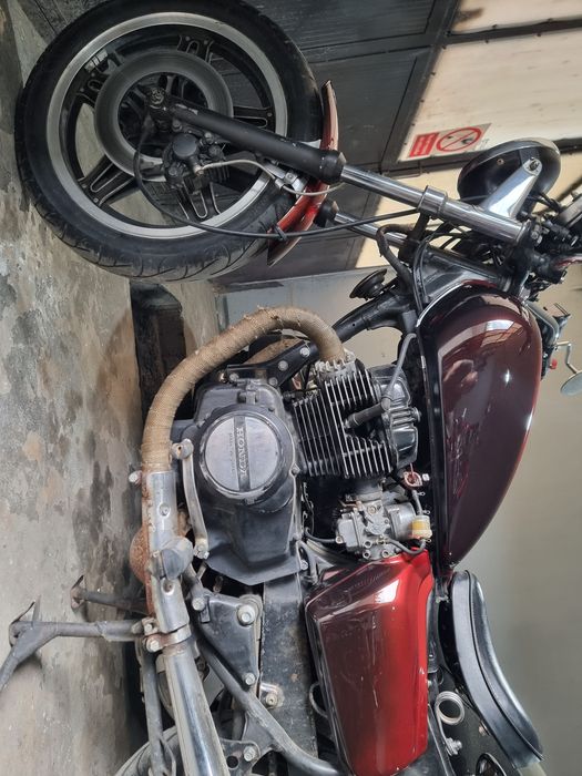 Vand motocicleta Honda CM400