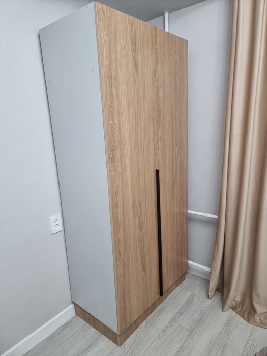 Продам шкаф в прихожую