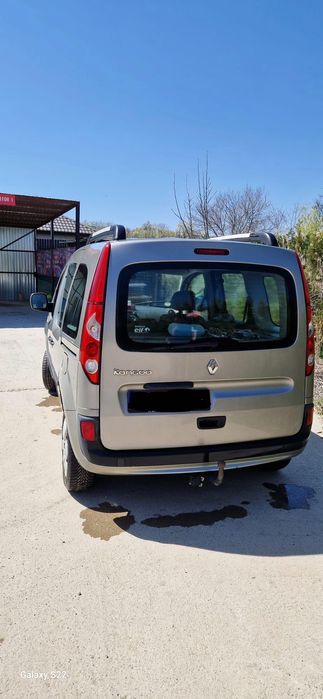 Mașină Renault Kangoo
