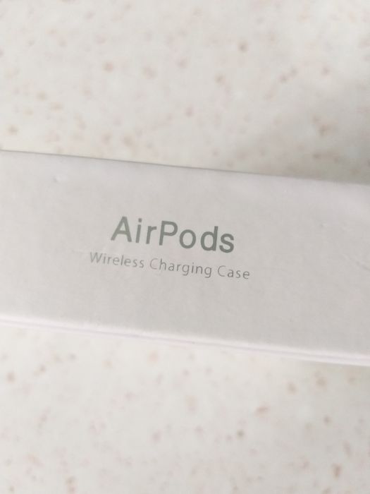 Продаётся наушник