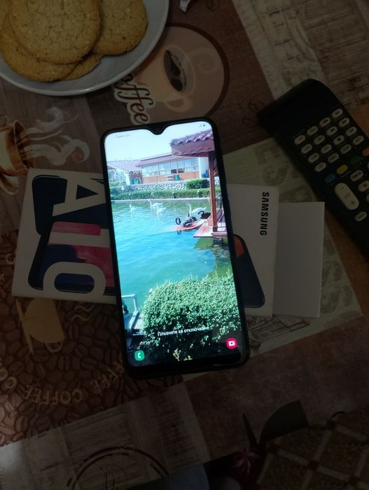 Продавам телефон А 10