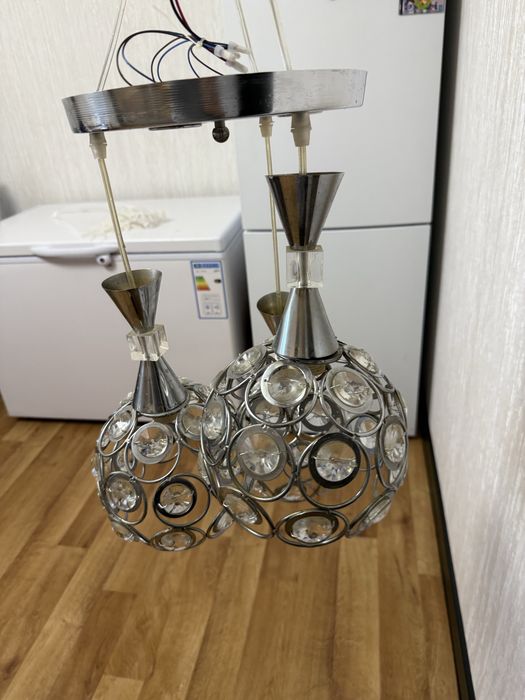 Продам люстру б/у 3000 тг