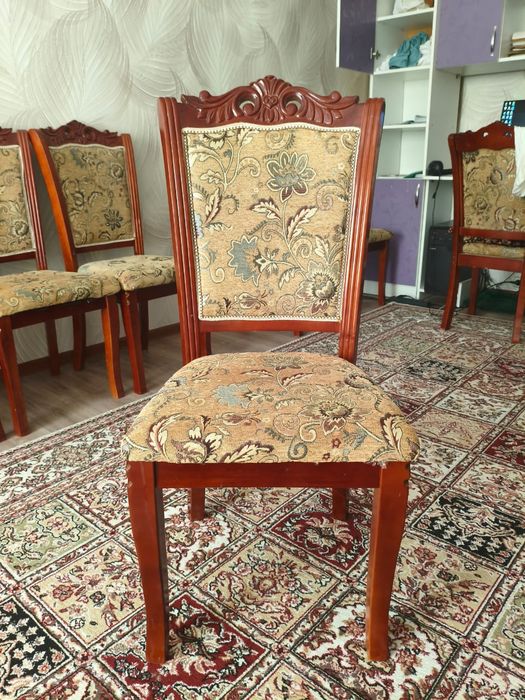 Стулья в гостиную б/у