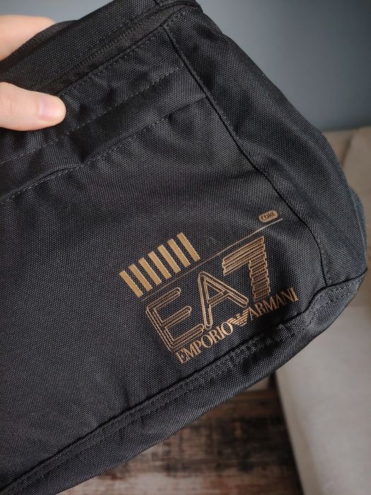 Сумка Emporio Armani EA7