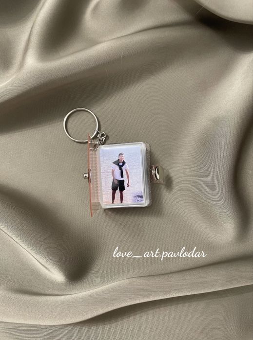 АЛЬБОМ-БРЕЛОК  для ключей