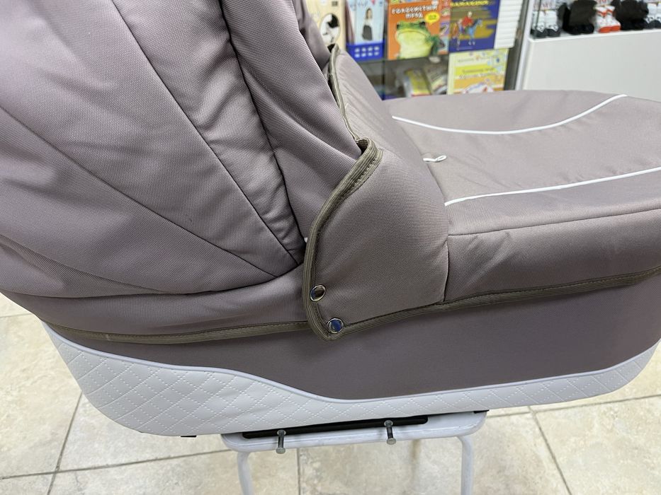 Продается Коляска  детская б/у