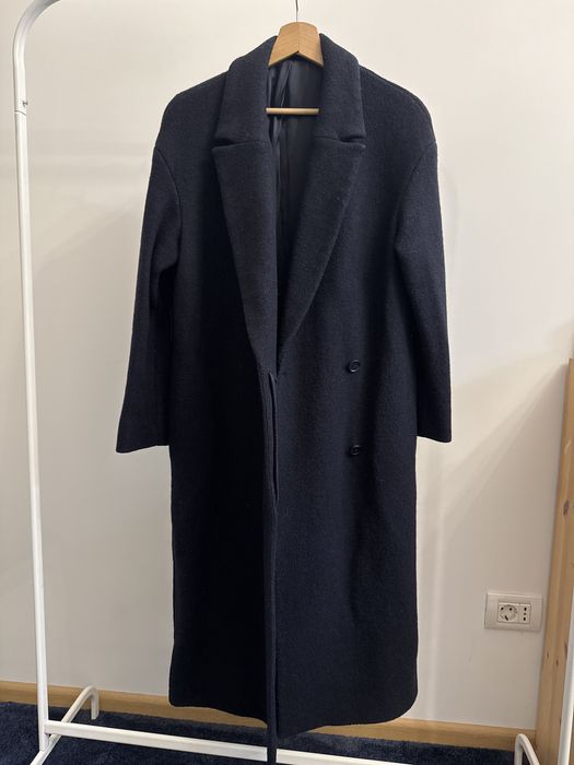 Palton bleumarin din lână (90% nou)