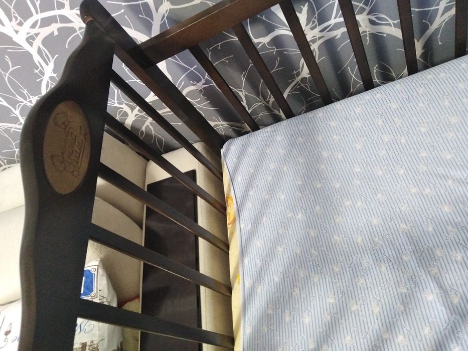 Продаётся манеж.