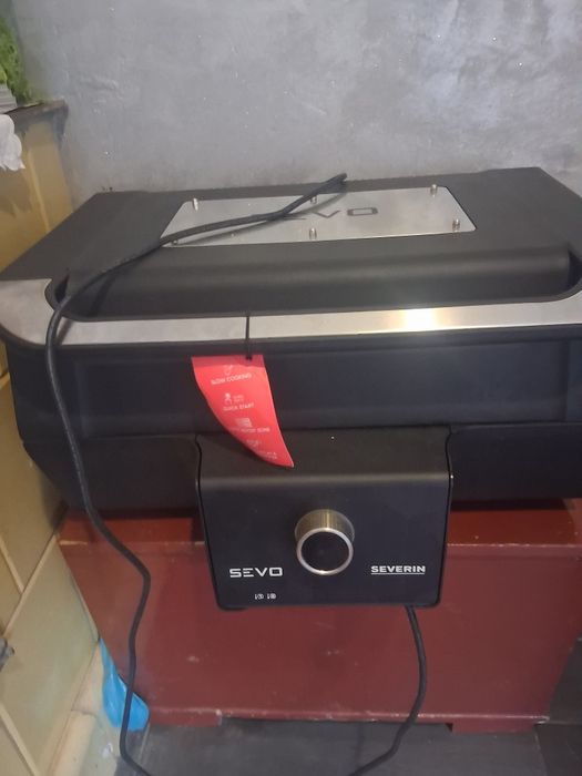 Vând urgent grătar electric