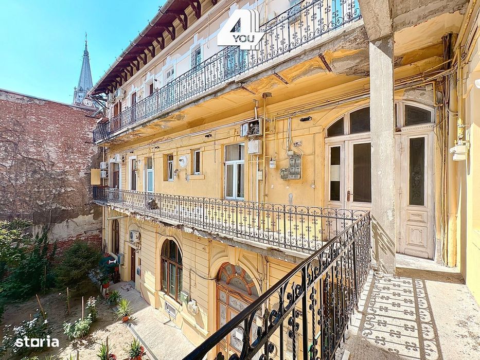 Închiriez apartament 3 camere, Ultracentral, B-dul. Revoluției, et.1