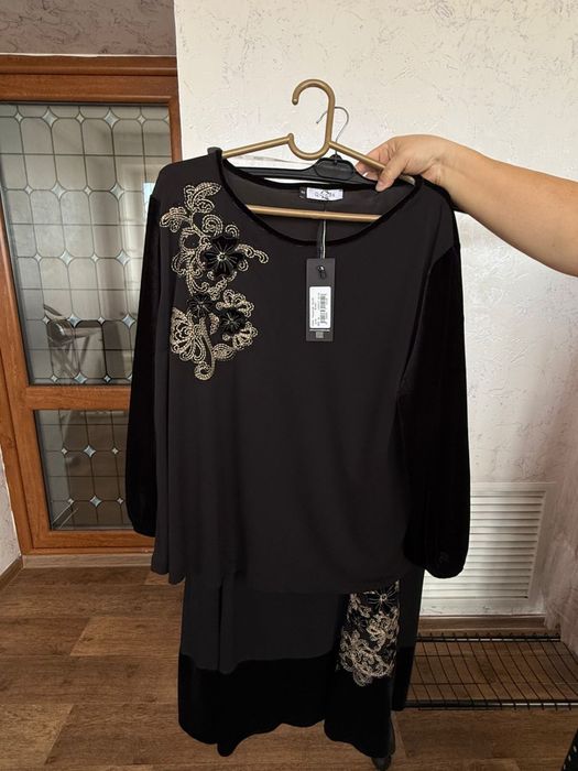 Продается женский костюм