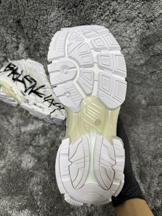 Balenciaga Runner Graffiti White/Black